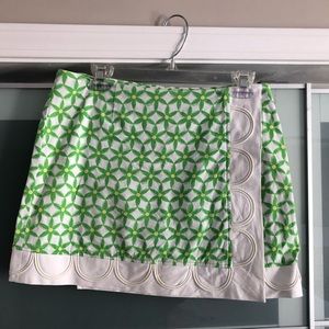 Lilly Pulitzer skirt with built in shorts